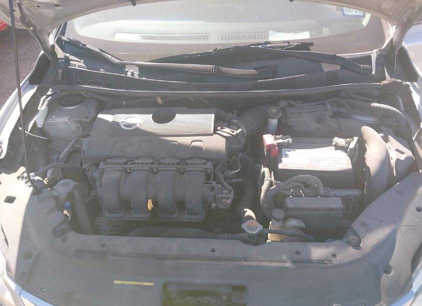Photo 10 of 2015 Nissan Sentra SV (VIN 3N1AB7AP1FY235379)