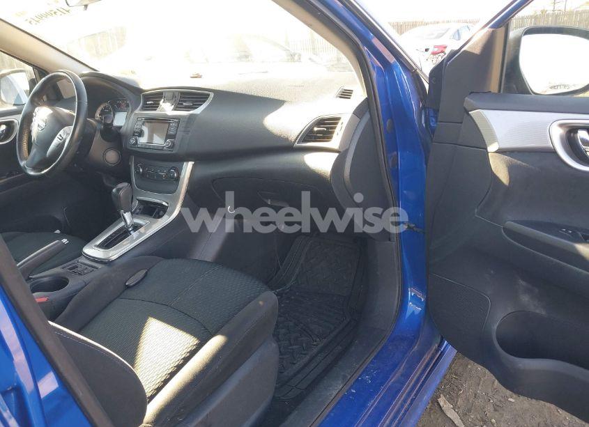 Photo 5 of 2015 Nissan Sentra SR (VIN 3N1AB7AP1FY236385)
