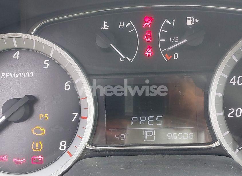 Photo 16 of 2015 Nissan Sentra SR (VIN 3N1AB7AP1FY305575)