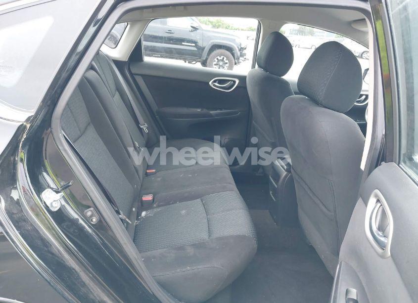 Photo 8 of 2015 Nissan Sentra SR (VIN 3N1AB7AP1FY321775)