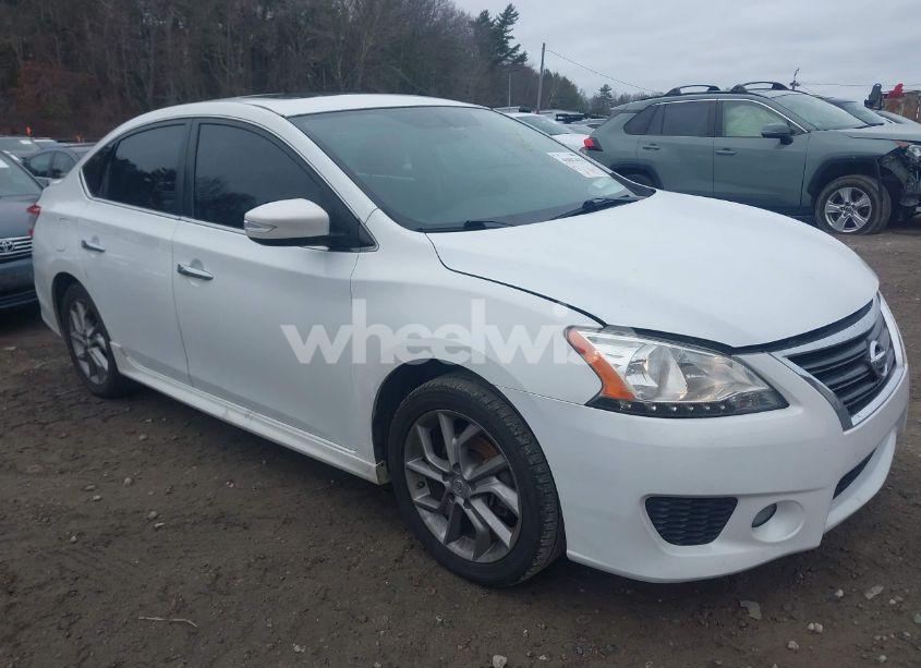 2015 Nissan Sentra SR (VIN 3N1AB7AP1FY337202) main photo