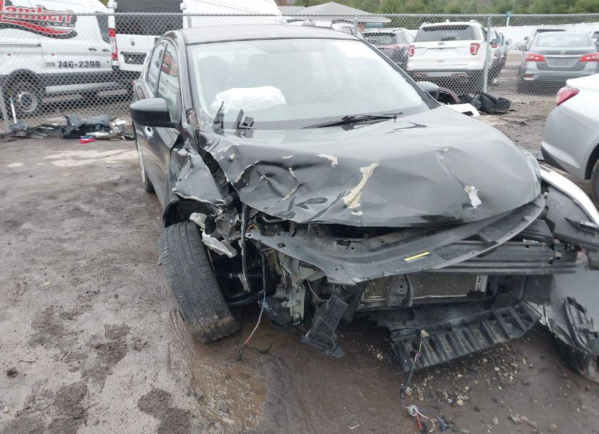 2015 Nissan Sentra S (VIN 3N1AB7AP1FY346854) main photo