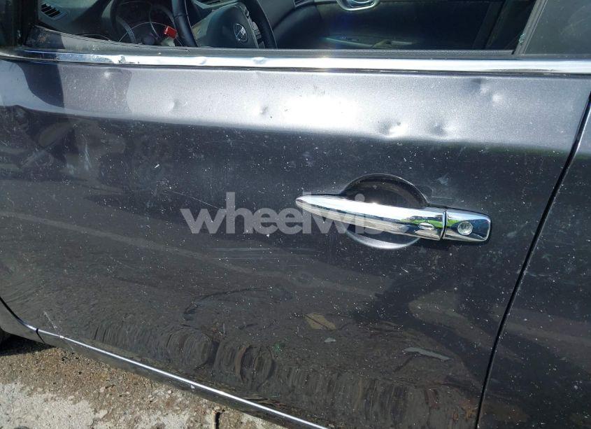 Photo 18 of 2015 Nissan Sentra SV (VIN 3N1AB7AP1FY352850)