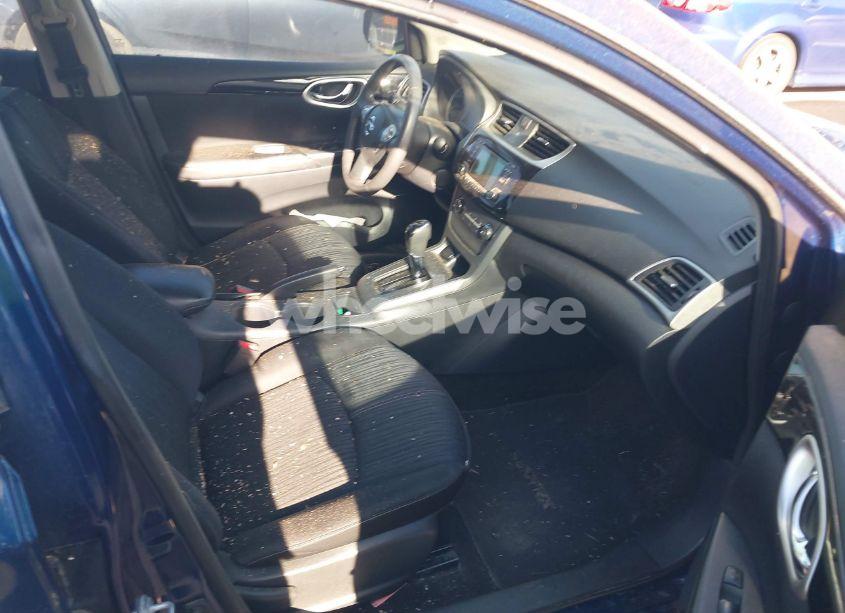 Photo 5 of 2016 Nissan Sentra SV (VIN 3N1AB7AP1GL652595)