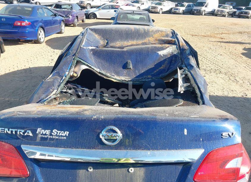 Photo 6 of 2016 Nissan Sentra SV (VIN 3N1AB7AP1GL652595)