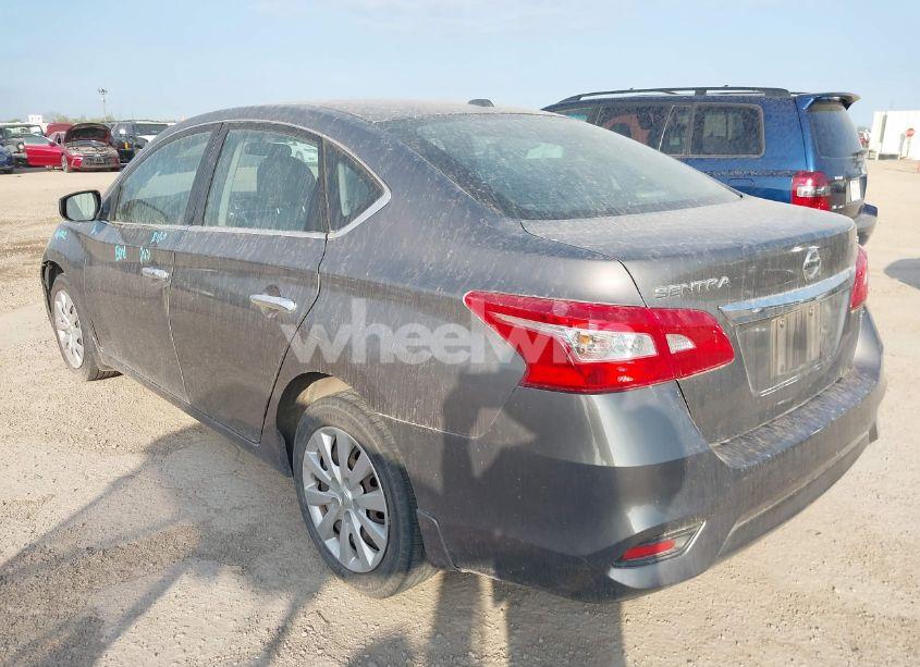 Photo 3 of 2016 Nissan Sentra SV (VIN 3N1AB7AP1GL654251)