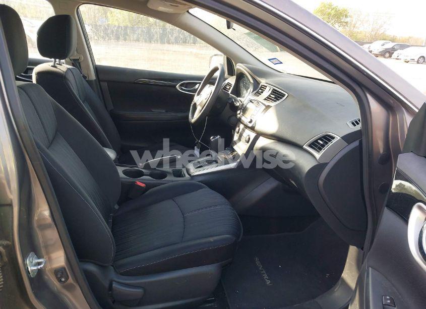 Photo 5 of 2016 Nissan Sentra SV (VIN 3N1AB7AP1GL654251)