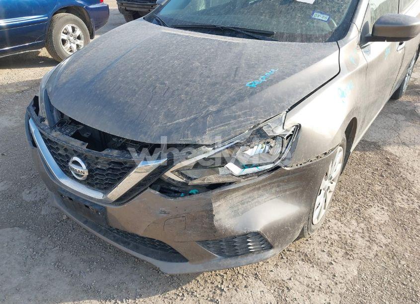 Photo 6 of 2016 Nissan Sentra SV (VIN 3N1AB7AP1GL654251)