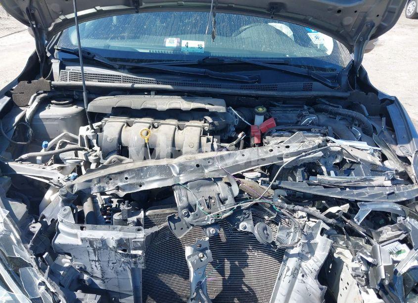 Photo 10 of 2016 Nissan Sentra SR (VIN 3N1AB7AP1GY210810)