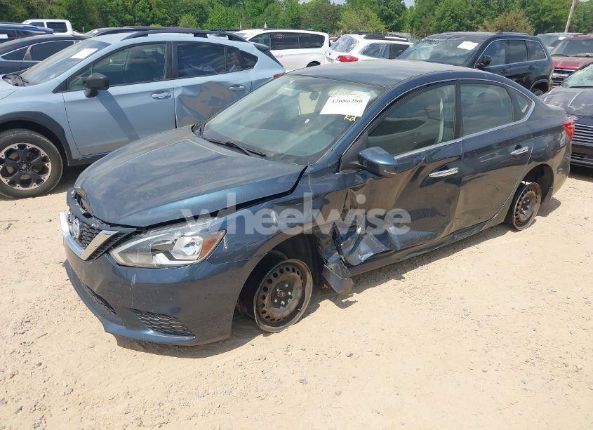 Photo 2 of 2016 Nissan Sentra SV (VIN 3N1AB7AP1GY220785)