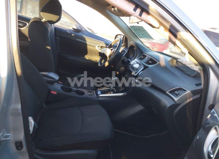 Photo 5 of 2016 Nissan Sentra SR (VIN 3N1AB7AP1GY238705)