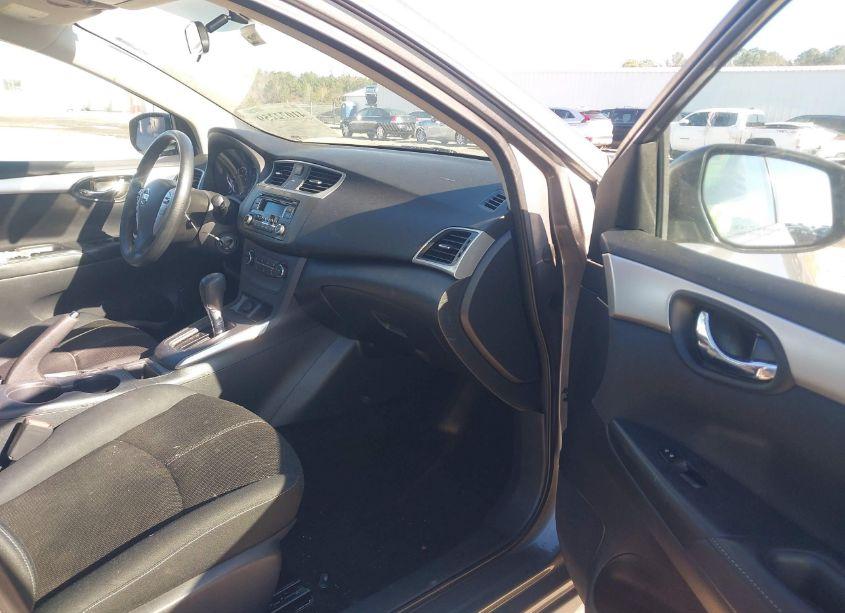 Photo 5 of 2016 Nissan Sentra S (VIN 3N1AB7AP1GY271963)