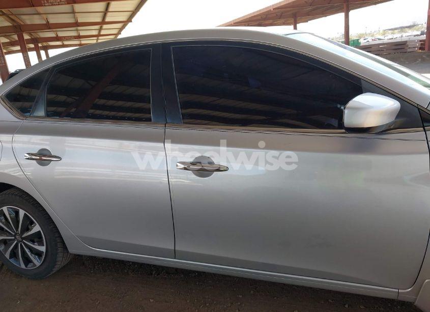 Photo 13 of 2016 Nissan Sentra SV (VIN 3N1AB7AP1GY282770)