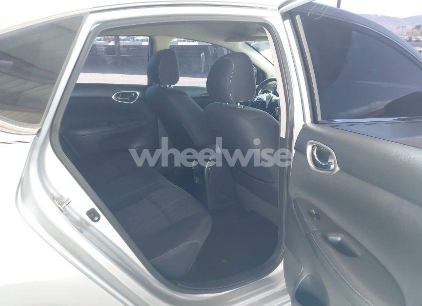 Photo 8 of 2016 Nissan Sentra SV (VIN 3N1AB7AP1GY282770)