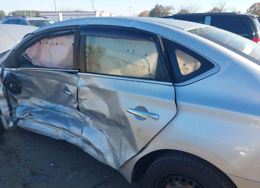 Photo 6 of 2016 Nissan Sentra S (VIN 3N1AB7AP1GY306100)