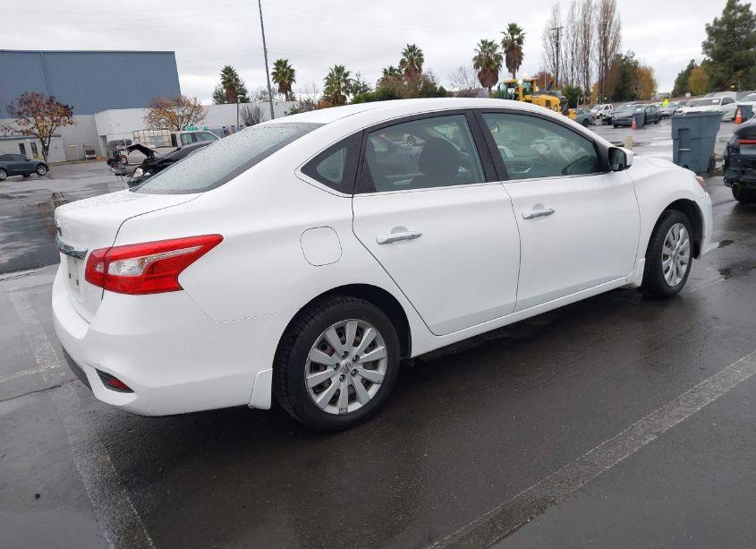 Photo 4 of 2016 Nissan Sentra S (VIN 3N1AB7AP1GY320594)