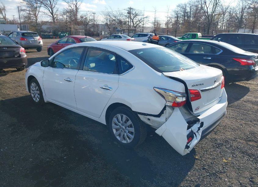 Photo 3 of 2016 Nissan Sentra SV (VIN 3N1AB7AP1GY333216)