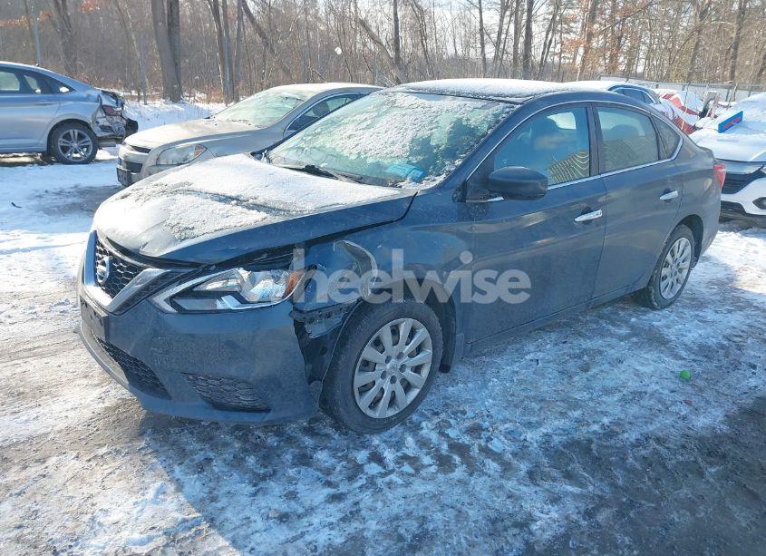 Photo 2 of 2017 Nissan Sentra SV (VIN 3N1AB7AP1HL639444)