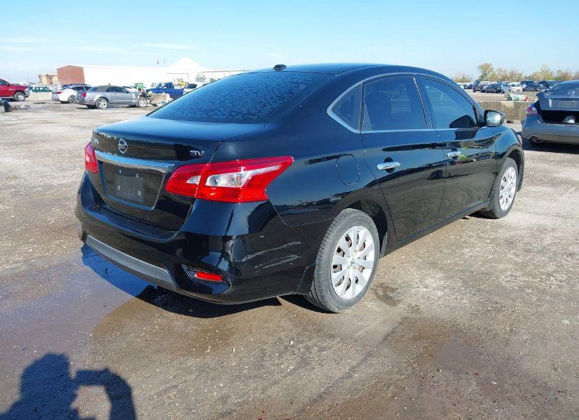 Photo 4 of 2017 Nissan Sentra SV (VIN 3N1AB7AP1HL640917)