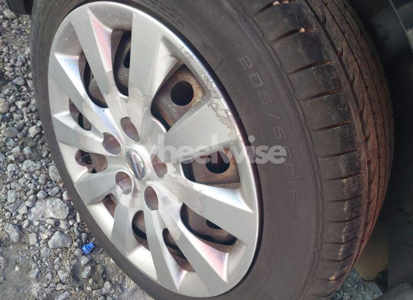 Photo 12 of 2017 Nissan Sentra SV (VIN 3N1AB7AP1HL644756)