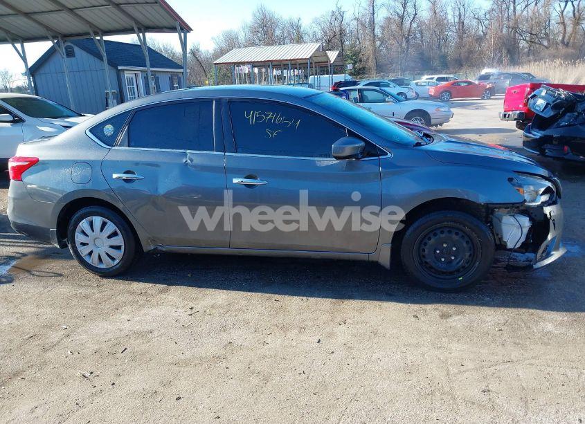 Photo 13 of 2017 Nissan Sentra SV (VIN 3N1AB7AP1HL656342)