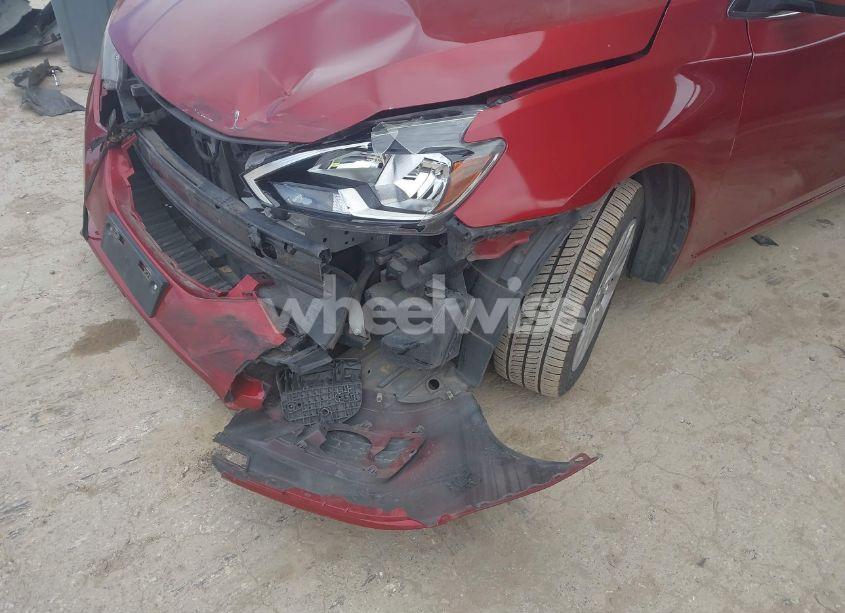 Photo 6 of 2017 Nissan Sentra SV (VIN 3N1AB7AP1HL672735)