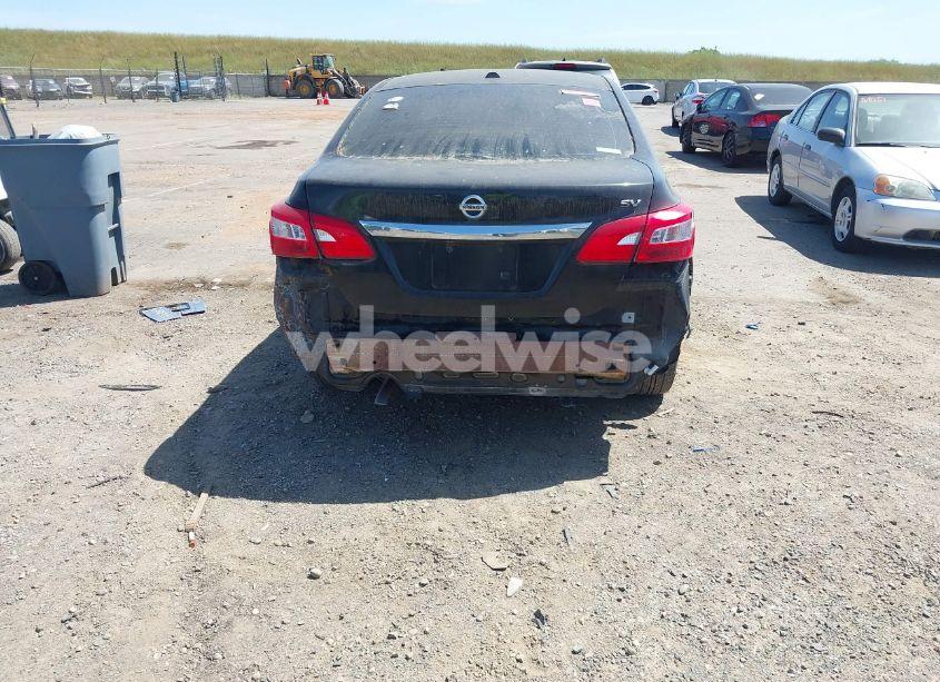 Photo 12 of 2017 Nissan Sentra SV (VIN 3N1AB7AP1HL686439)