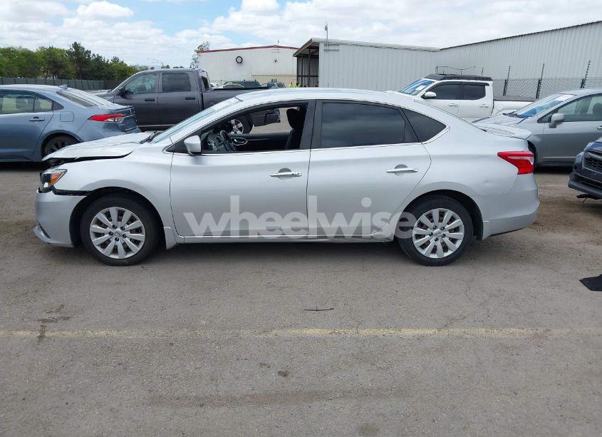 Photo 14 of 2017 Nissan Sentra SV (VIN 3N1AB7AP1HY218360)