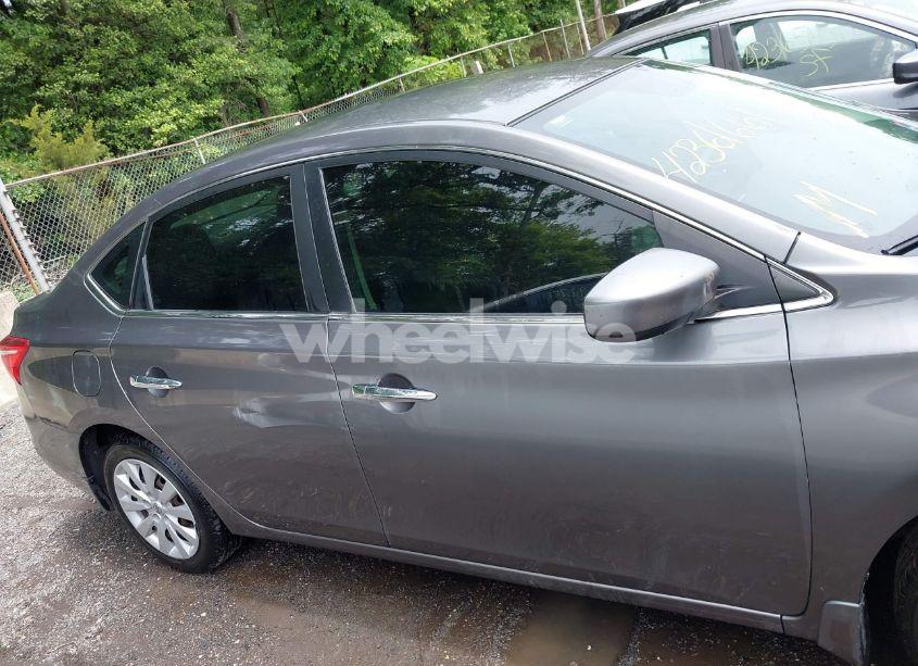 Photo 13 of 2017 Nissan Sentra S (VIN 3N1AB7AP1HY221534)