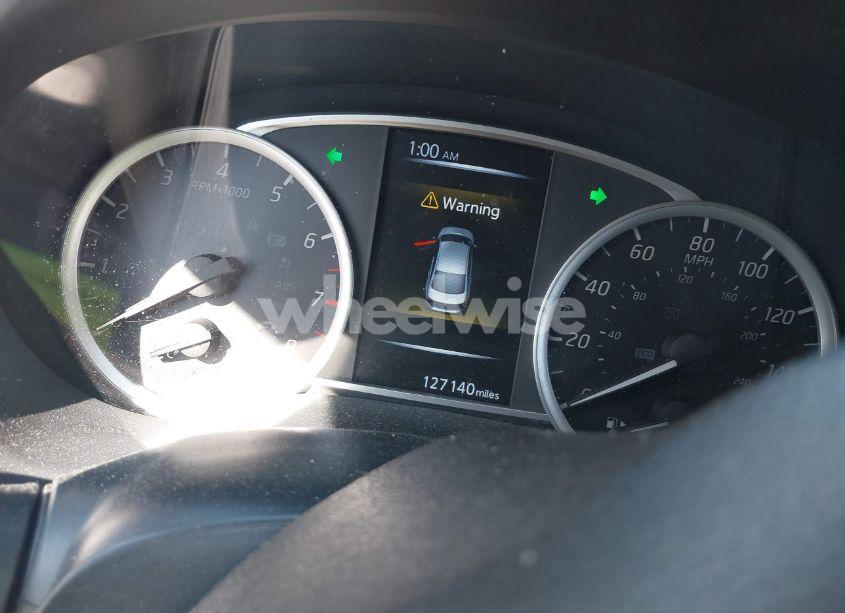 Photo 7 of 2017 Nissan Sentra SV (VIN 3N1AB7AP1HY230265)