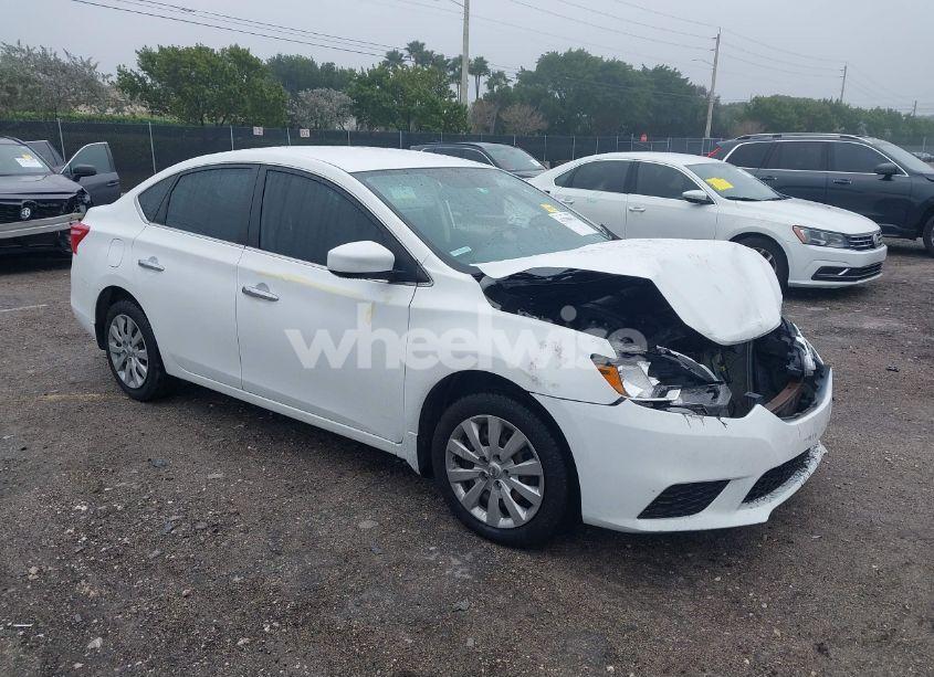 2017 Nissan Sentra SV (VIN 3N1AB7AP1HY239032) main photo