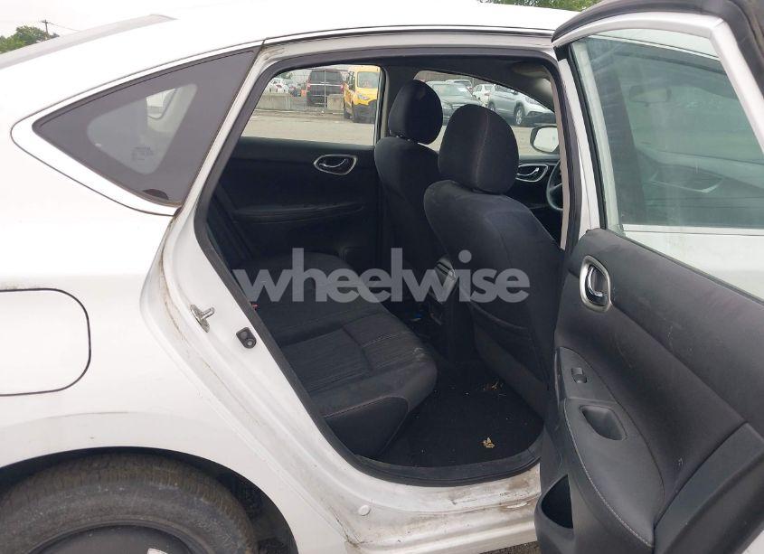 Photo 8 of 2017 Nissan Sentra SV (VIN 3N1AB7AP1HY240083)