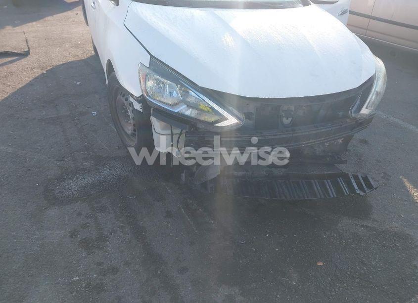 Photo 6 of 2017 Nissan Sentra S (VIN 3N1AB7AP1HY241881)