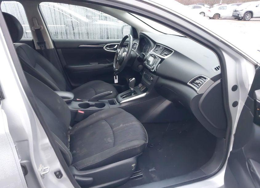 Photo 5 of 2017 Nissan Sentra SV (VIN 3N1AB7AP1HY265615)