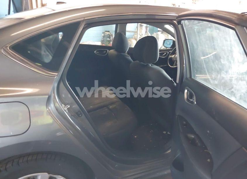 Photo 8 of 2017 Nissan Sentra SV (VIN 3N1AB7AP1HY266621)