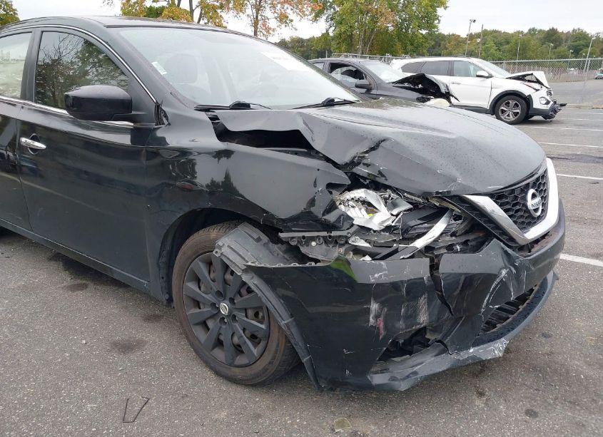 Photo 6 of 2017 Nissan Sentra SV (VIN 3N1AB7AP1HY271916)