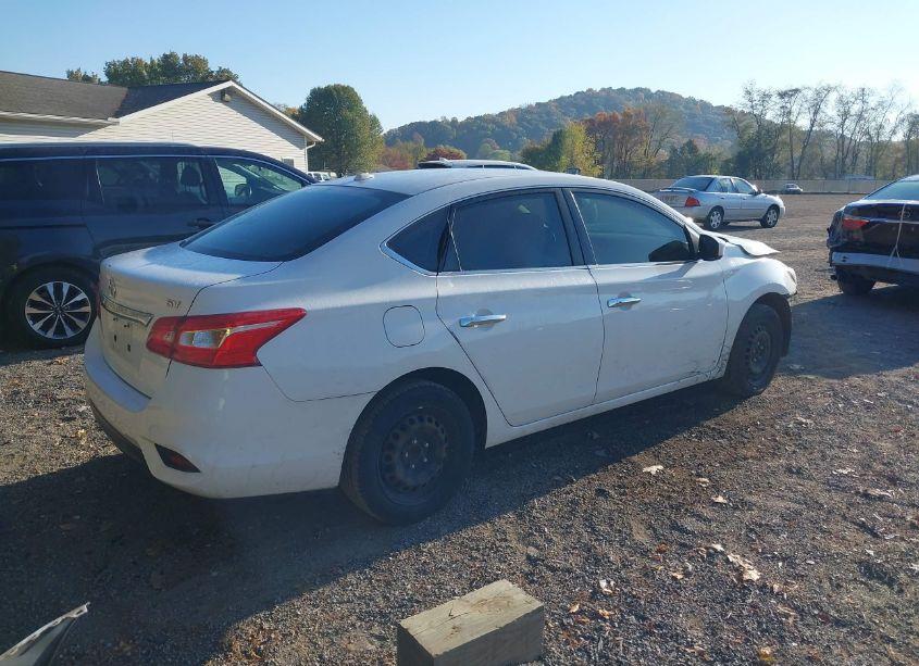 Photo 4 of 2017 Nissan Sentra SV (VIN 3N1AB7AP1HY283404)