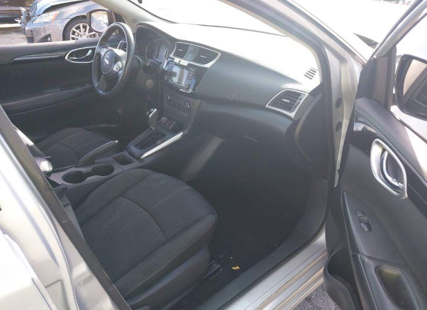 Photo 5 of 2017 Nissan Sentra SV (VIN 3N1AB7AP1HY283578)