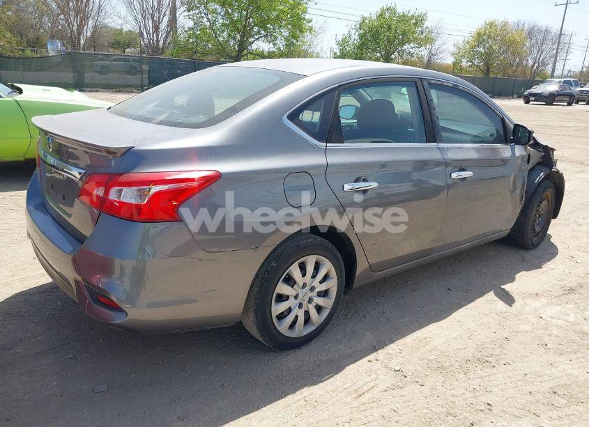 Photo 4 of 2017 Nissan Sentra S (VIN 3N1AB7AP1HY292099)