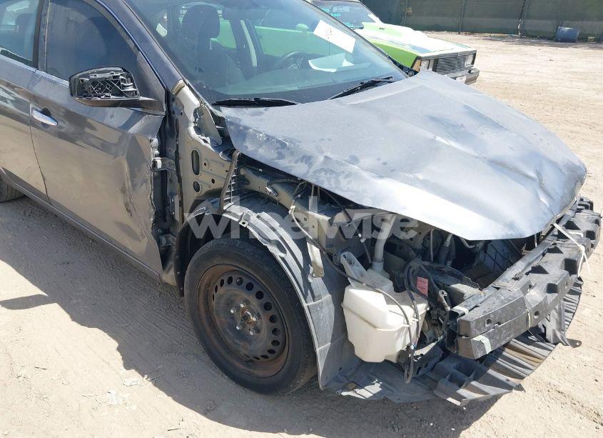 Photo 6 of 2017 Nissan Sentra S (VIN 3N1AB7AP1HY292099)