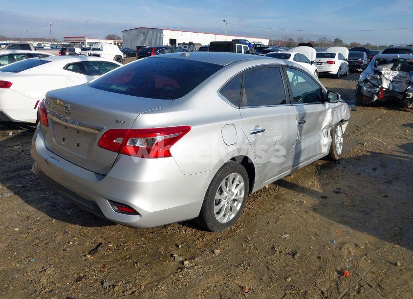 Photo 4 of 2017 Nissan Sentra SV (VIN 3N1AB7AP1HY292779)