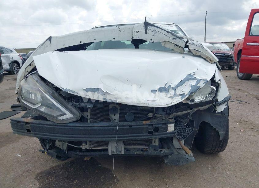 Photo 6 of 2017 Nissan Sentra SV (VIN 3N1AB7AP1HY294547)