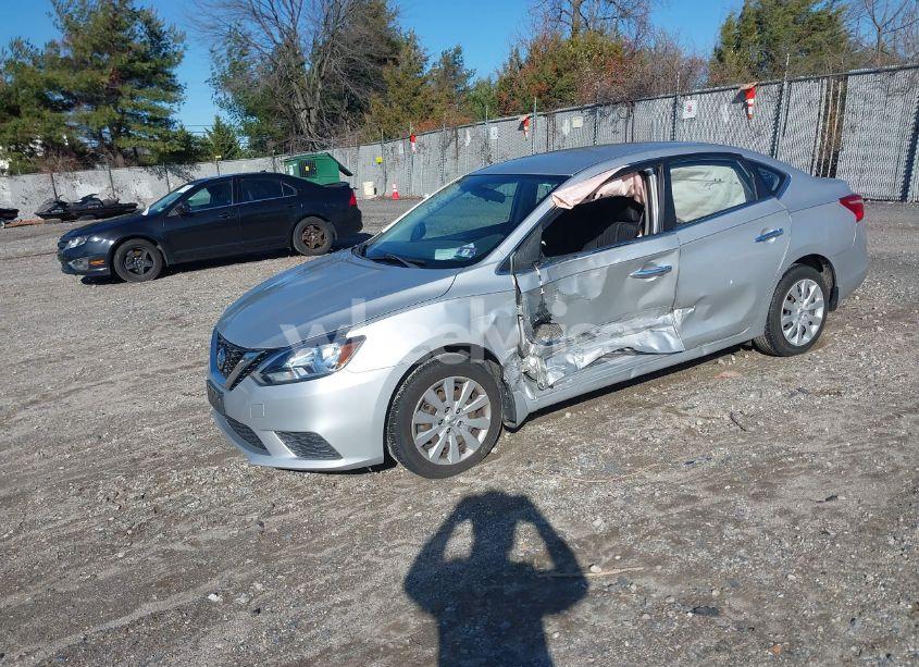 Photo 2 of 2017 Nissan Sentra SV (VIN 3N1AB7AP1HY318782)