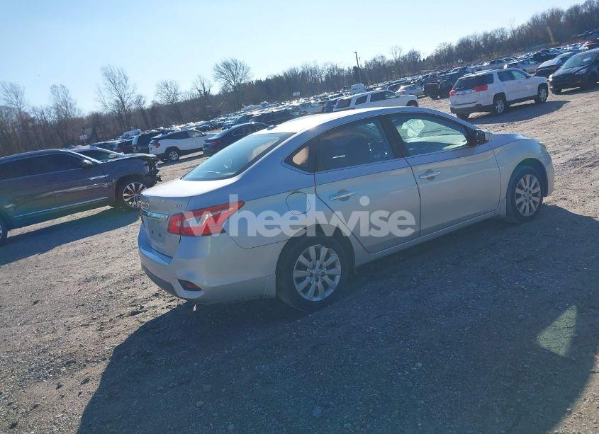 Photo 4 of 2017 Nissan Sentra SV (VIN 3N1AB7AP1HY318782)