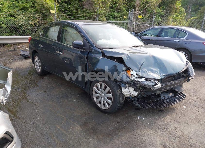 2017 Nissan Sentra SV (VIN 3N1AB7AP1HY326218) main photo