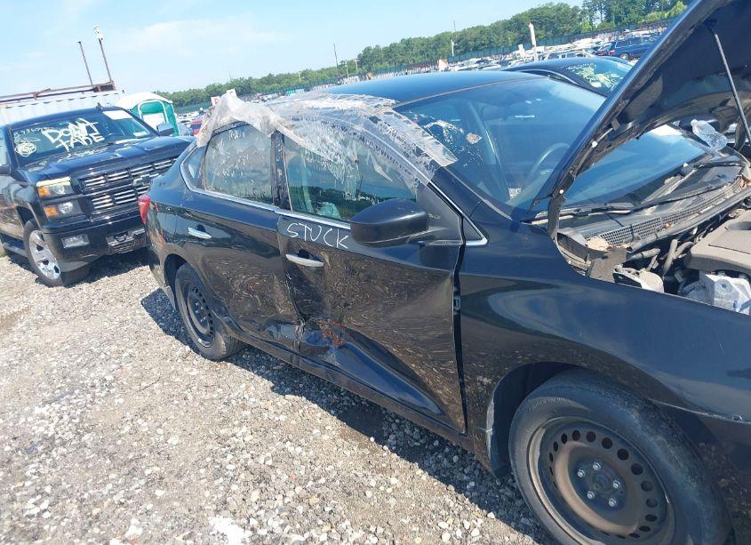 Photo 6 of 2017 Nissan Sentra S (VIN 3N1AB7AP1HY343861)