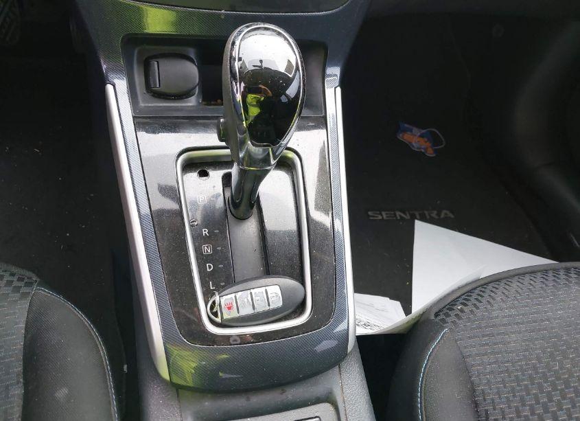 Photo 11 of 2017 Nissan Sentra SR (VIN 3N1AB7AP1HY354665)