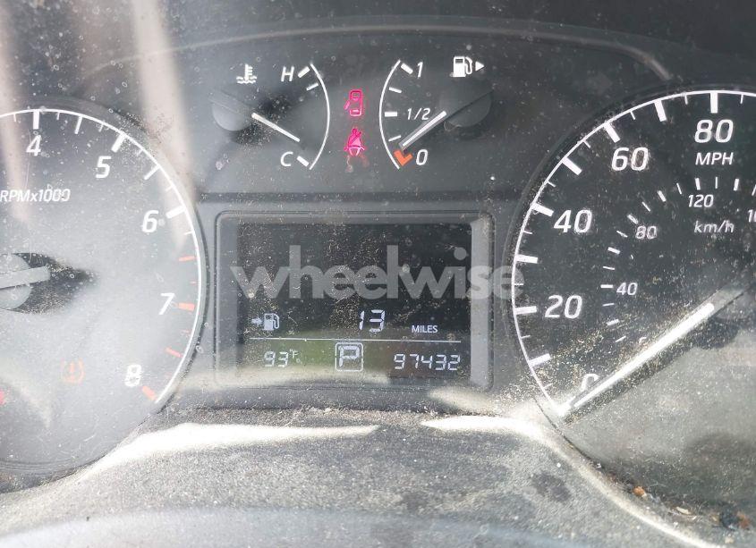 Photo 7 of 2017 Nissan Sentra S (VIN 3N1AB7AP1HY368727)