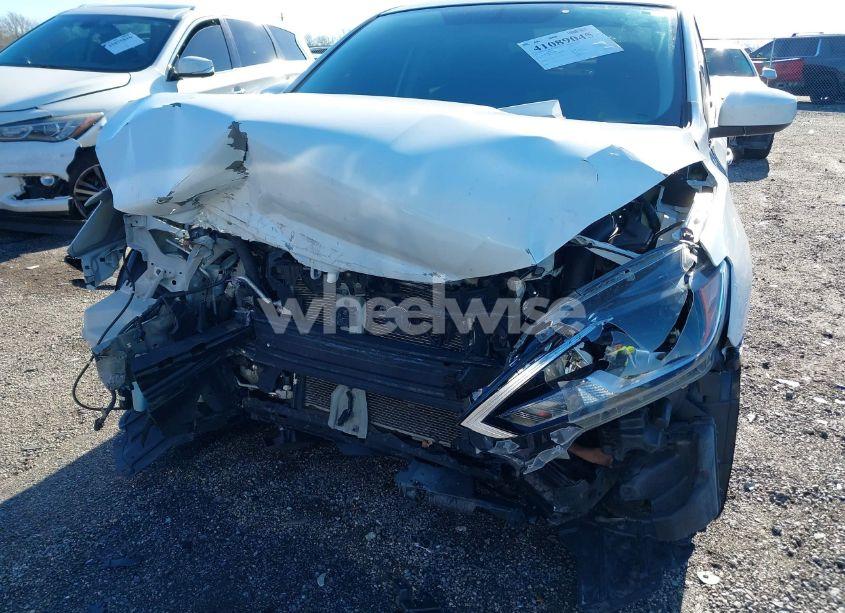 Photo 6 of 2017 Nissan Sentra S (VIN 3N1AB7AP1HY378447)