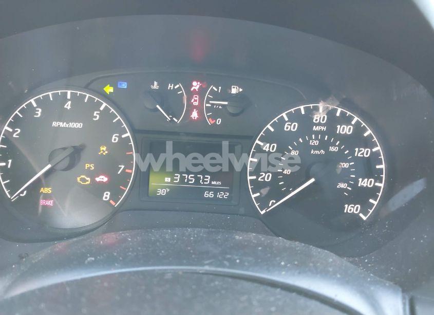 Photo 7 of 2017 Nissan Sentra S (VIN 3N1AB7AP1HY378447)